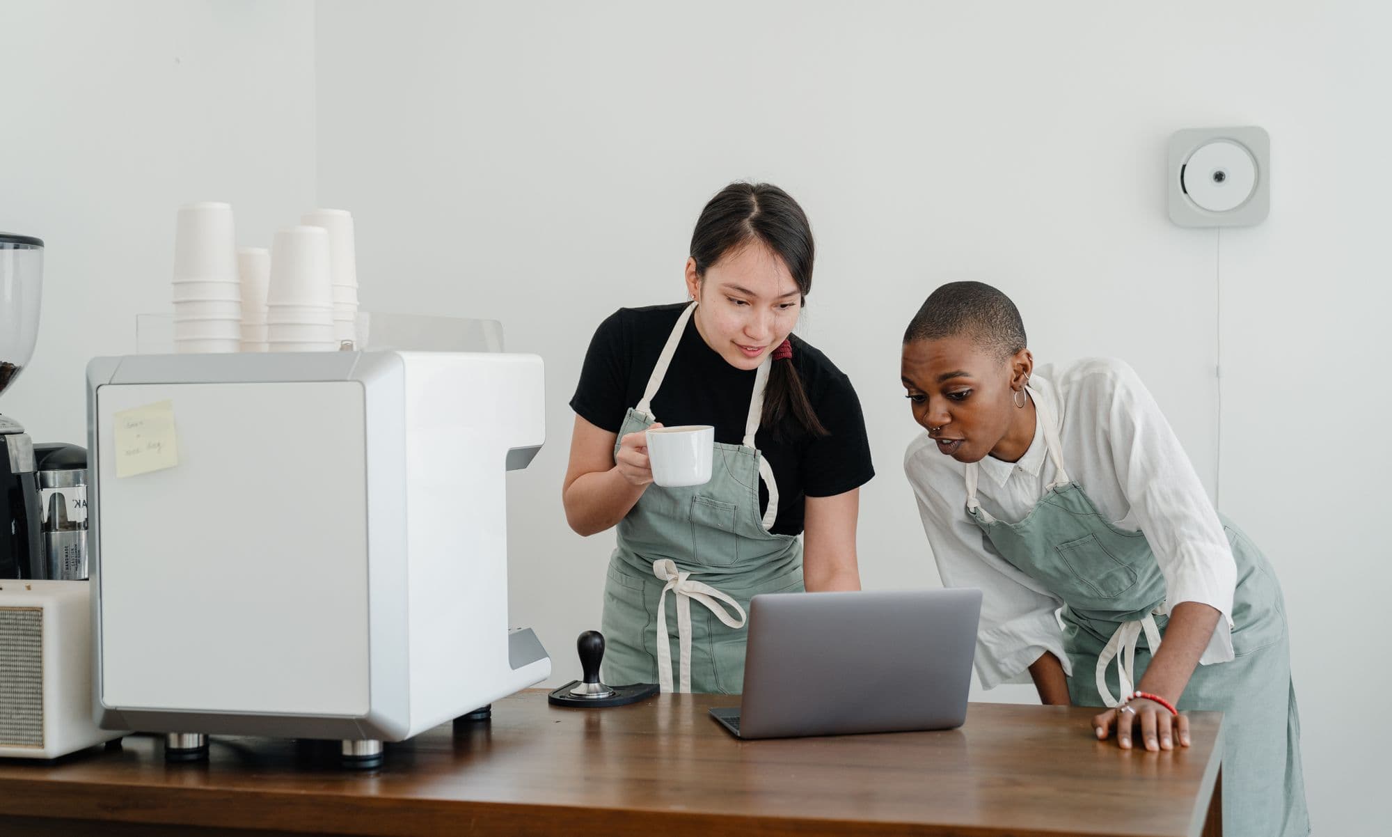 Restaurant Website Builders Compared: Wix vs Squarespace vs Purpose-Built (2026)